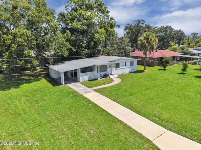 3903 VIA DE LA REINA, Jacksonville, FL 32217