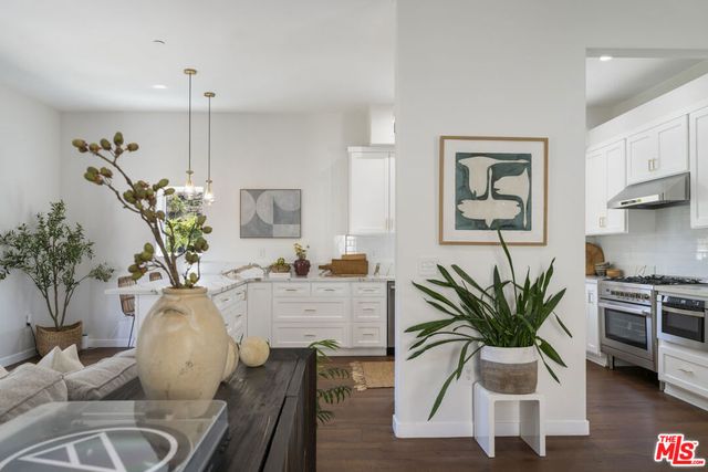 3787 Glenalbyn Drive, Los Angeles, CA 90065