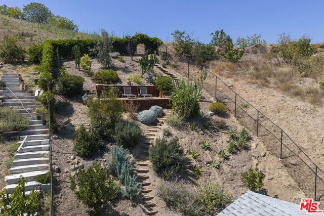 3787 Glenalbyn Drive, Los Angeles, CA 90065