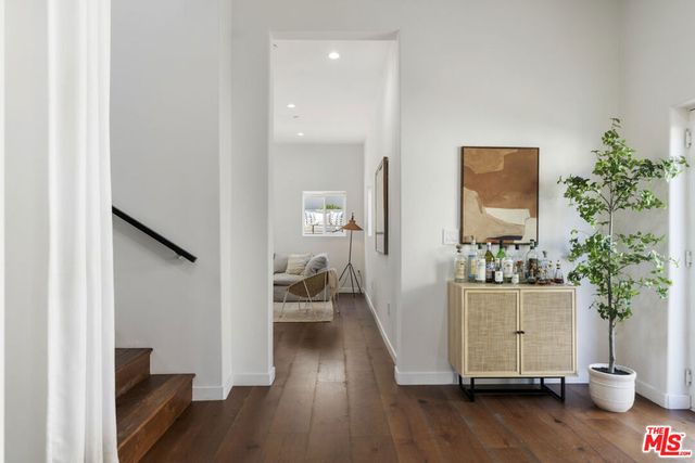 3787 Glenalbyn Drive, Los Angeles, CA 90065