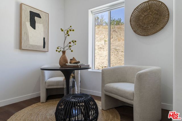 3787 Glenalbyn Drive, Los Angeles, CA 90065