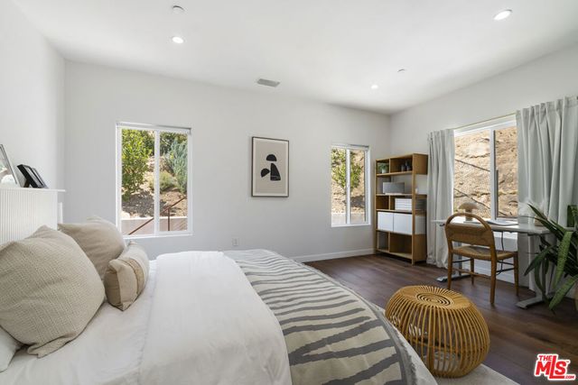 3787 Glenalbyn Drive, Los Angeles, CA 90065