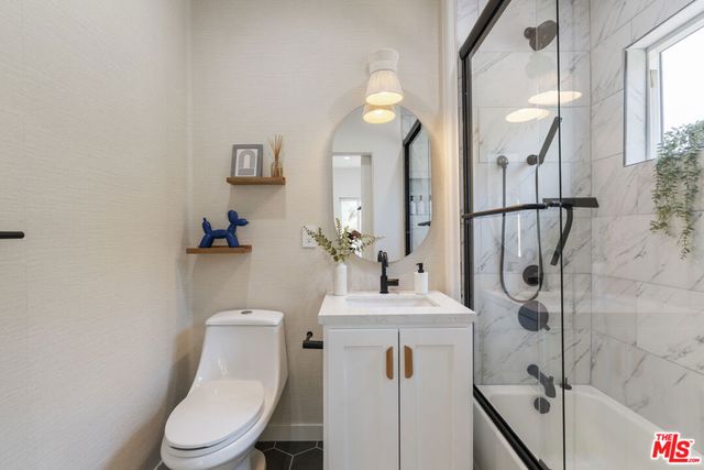 3787 Glenalbyn Drive, Los Angeles, CA 90065