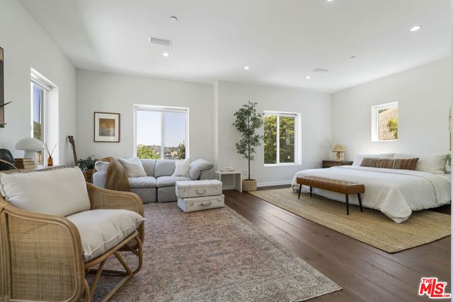 3787 Glenalbyn Drive, Los Angeles, CA 90065