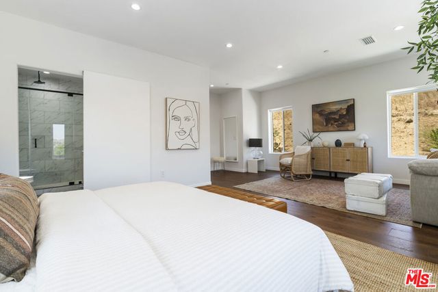 3787 Glenalbyn Drive, Los Angeles, CA 90065