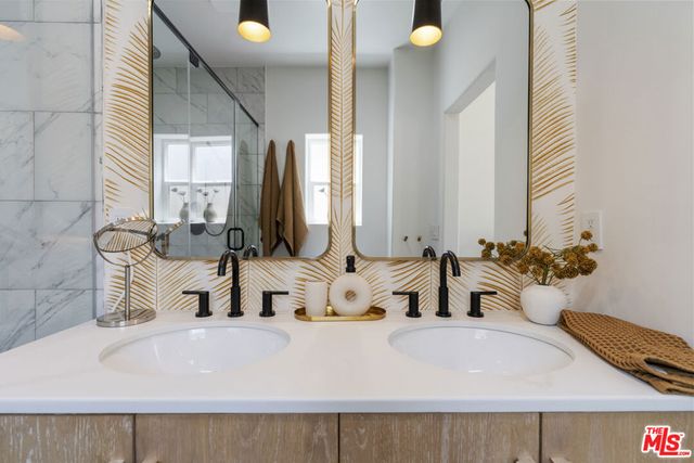 3787 Glenalbyn Drive, Los Angeles, CA 90065