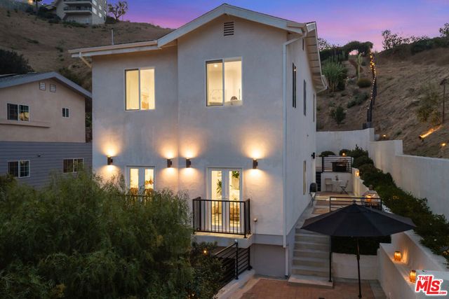 3787 Glenalbyn Drive, Los Angeles, CA 90065