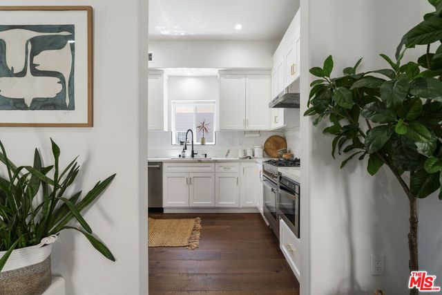 3787 Glenalbyn Drive, Los Angeles, CA 90065