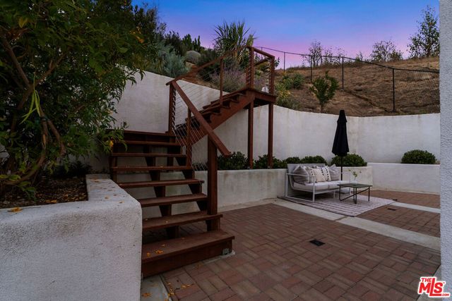 3787 Glenalbyn Drive, Los Angeles, CA 90065