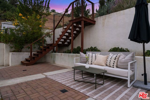3787 Glenalbyn Drive, Los Angeles, CA 90065