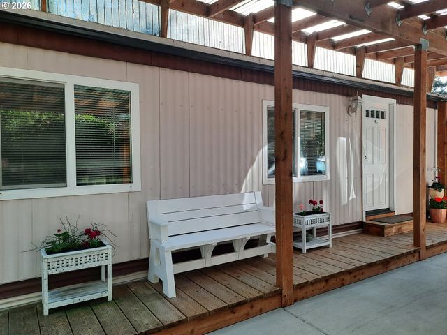 1600 RHODODENDRON Dr 293, Florence, OR 97439