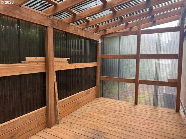 1600 RHODODENDRON Dr 293, Florence, OR 97439