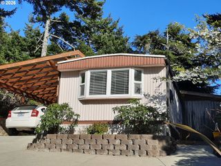 1600 RHODODENDRON Dr 293, Florence, OR 97439
