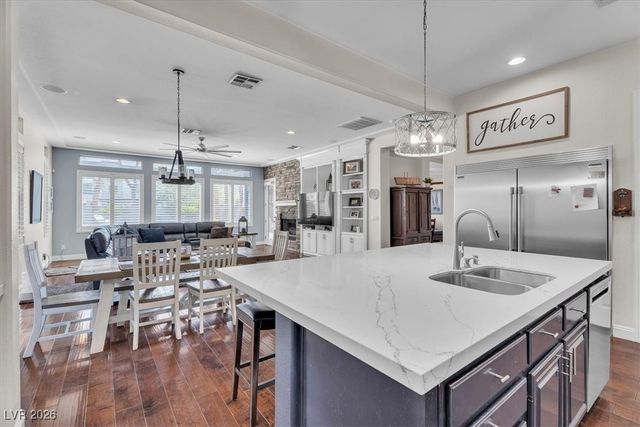 7239 Abbeville Meadows Avenue, Las Vegas, NV 89131