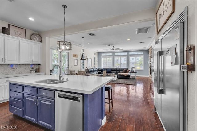 7239 Abbeville Meadows Avenue, Las Vegas, NV 89131