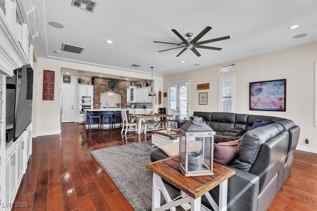 7239 Abbeville Meadows Avenue, Las Vegas, NV 89131