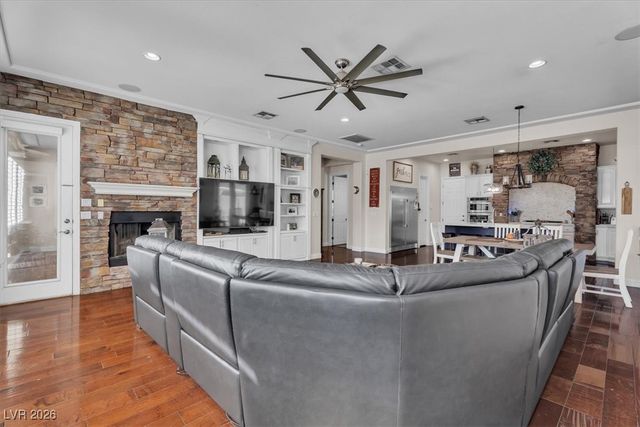 7239 Abbeville Meadows Avenue, Las Vegas, NV 89131