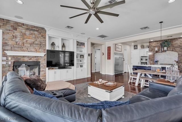 7239 Abbeville Meadows Avenue, Las Vegas, NV 89131