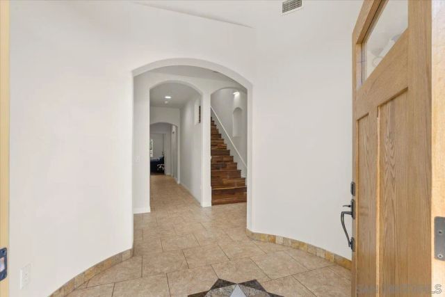 2342 CARIOCA PL, Vista, CA 92084