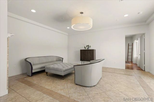 2342 CARIOCA PL, Vista, CA 92084