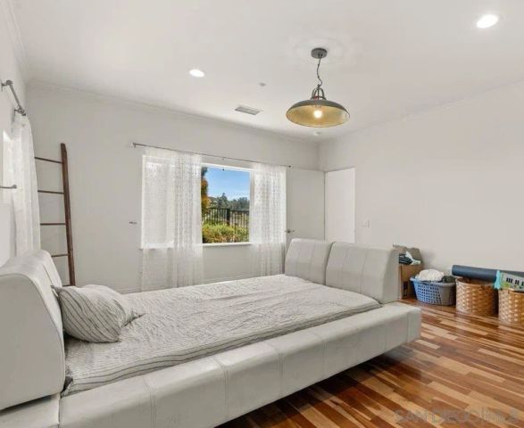 2342 CARIOCA PL, Vista, CA 92084