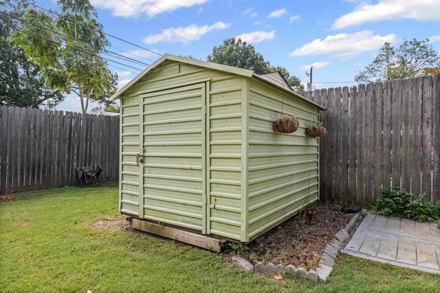 424 N WILLETT ST, Memphis, TN 38112