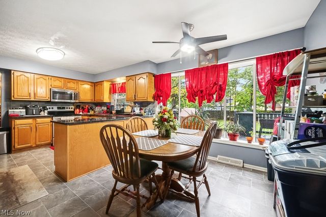 20710 Forestwood Drive, Strongsville, OH 44149