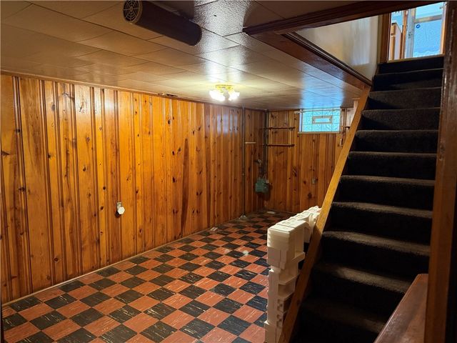 14 Hogsett St, Uniontown, PA 15401