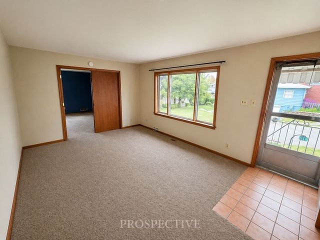 14 Hogsett St, Uniontown, PA 15401