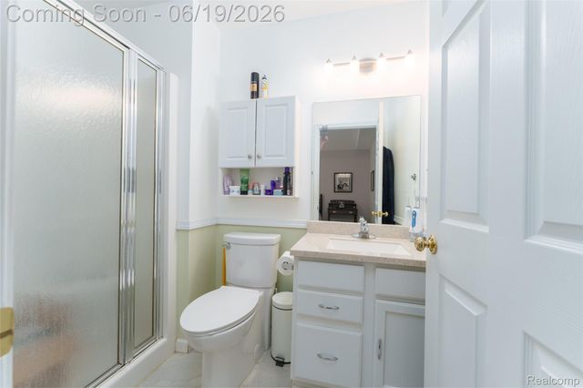 1021 Calpernia, Wixom, MI 48393