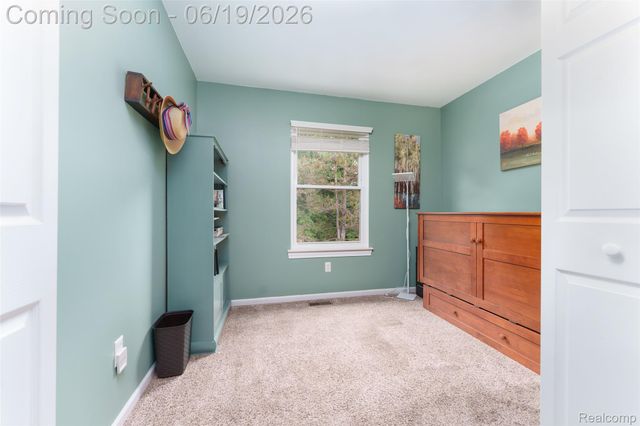 1021 Calpernia, Wixom, MI 48393