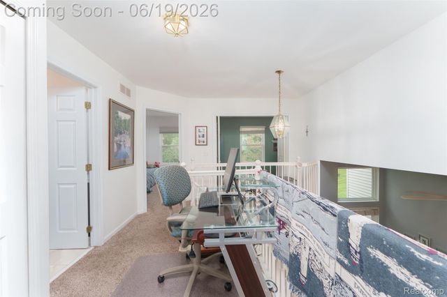 1021 Calpernia, Wixom, MI 48393