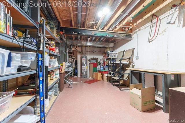 1021 Calpernia, Wixom, MI 48393