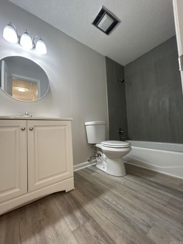 1807 Shumate, Little Rock, AR 72212