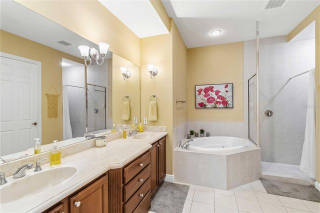 5246 MANORWOOD DRIVE 4C, Sarasota, FL 34235