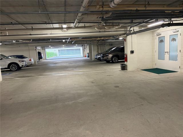 5246 MANORWOOD DRIVE 4C, Sarasota, FL 34235