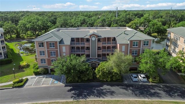 5246 MANORWOOD DRIVE 4C, Sarasota, FL 34235