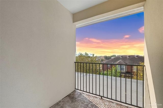 3302 S Sugar Road H, Edinburg, TX 78539