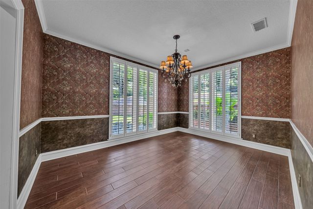 401 Canyon Creek Trail, Fort Worth, TX 76112