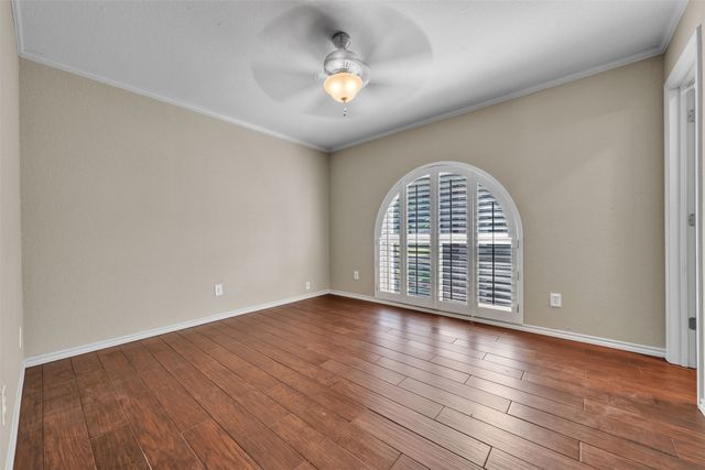 401 Canyon Creek Trail, Fort Worth, TX 76112