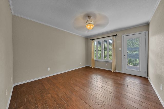 401 Canyon Creek Trail, Fort Worth, TX 76112