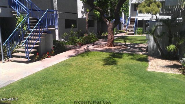 3301 E Earll Drive Unit 119, Phoenix, AZ 85018