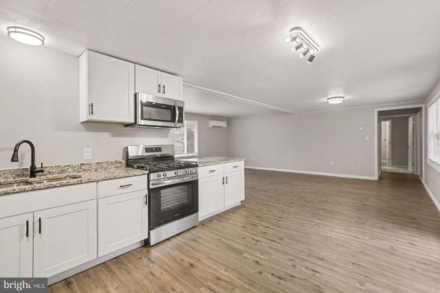 207 SCOTCH PINE RD, Dillsburg, PA 17019
