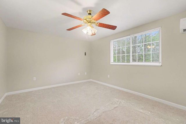 207 SCOTCH PINE RD, Dillsburg, PA 17019