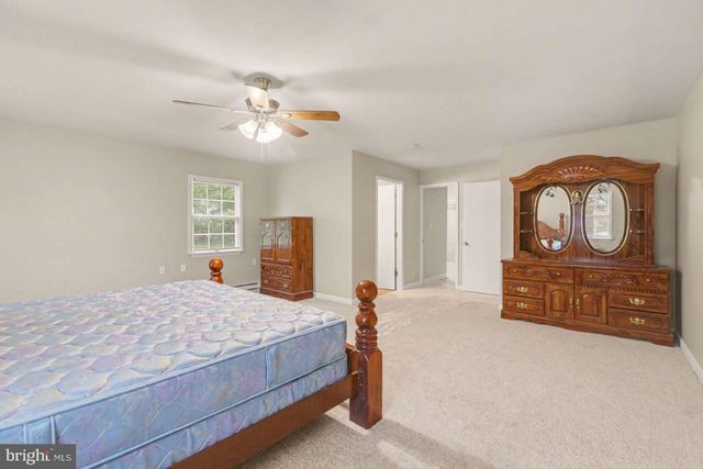 207 SCOTCH PINE RD, Dillsburg, PA 17019