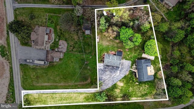 207 SCOTCH PINE RD, Dillsburg, PA 17019