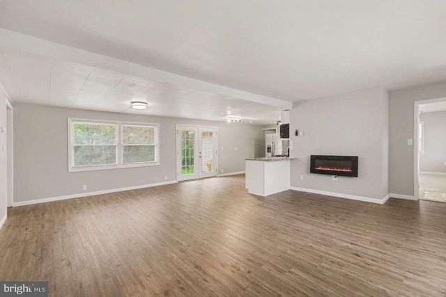 207 SCOTCH PINE RD, Dillsburg, PA 17019
