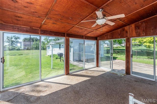 11048 Ridge Forest Court, St Louis, MO 63126