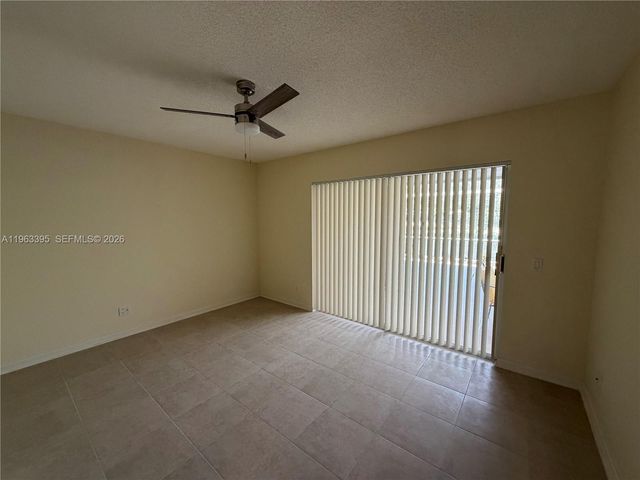 101 Silverleaf Oak Ct 101, Palm Beach Gardens, FL 33410