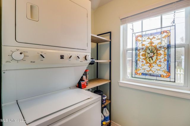 330 Easterbrook Street, Bay Saint Louis, MS 39520